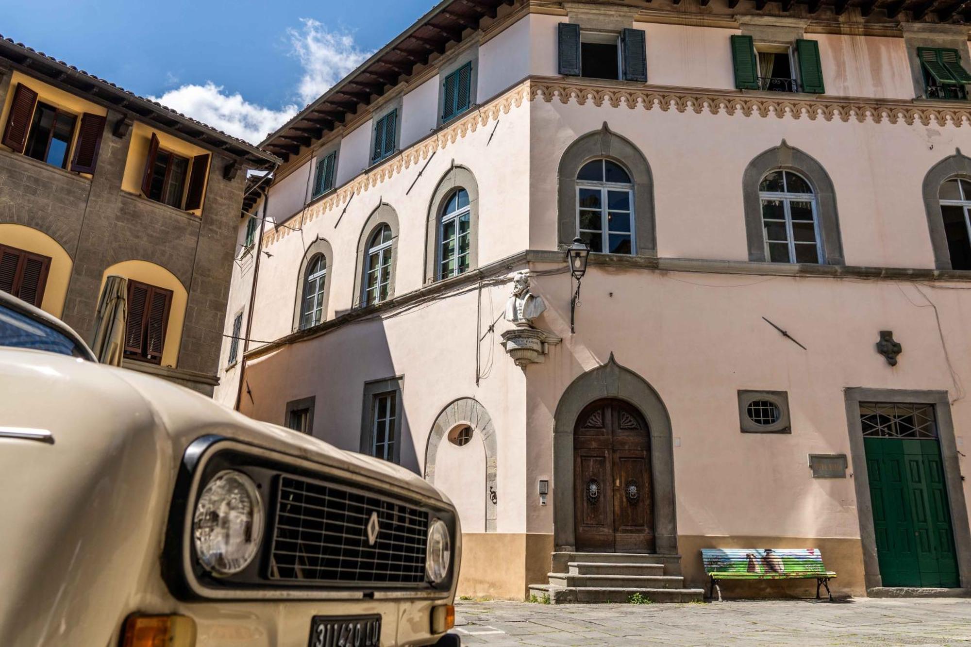 Luxury Apartment Angelio Barga Exterior photo